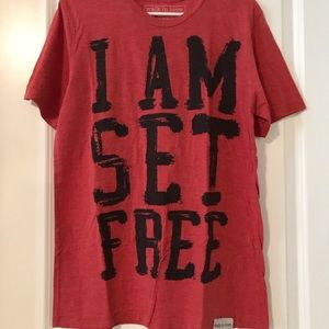 I AM SET FREE Walk in Love t-shirt